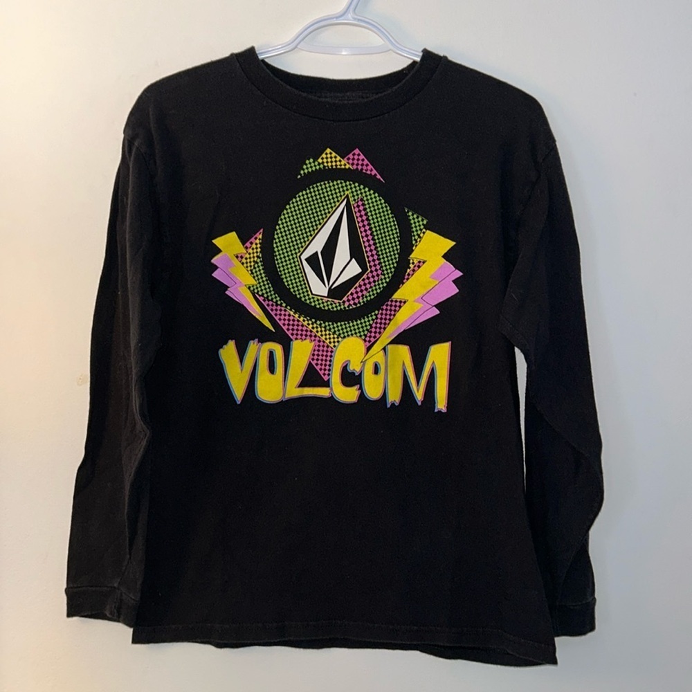 🔥🔥Vintage 2000s Volcom Skateboard tshirt size L for young